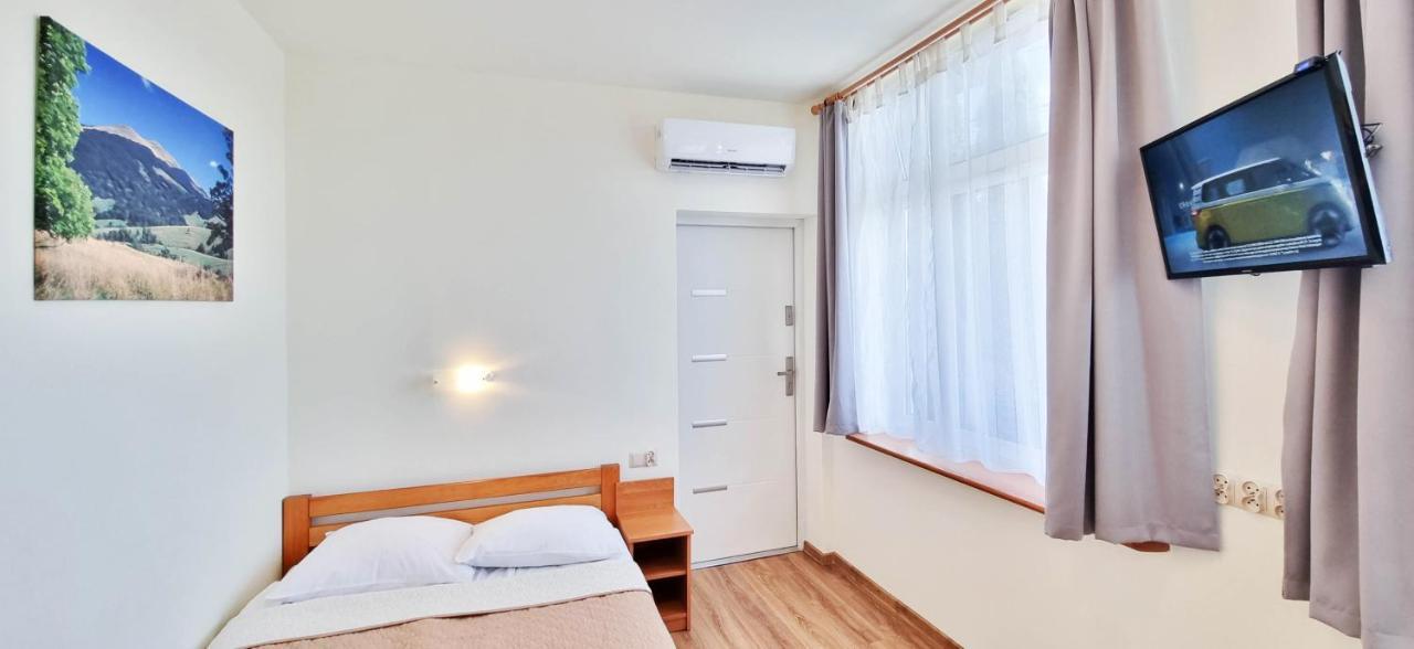 Pensjonat Na Gorce - Widok Na Jezioro Solinskie I Gory 534-556-639 โปลันชิกค์ ภายนอก รูปภาพ