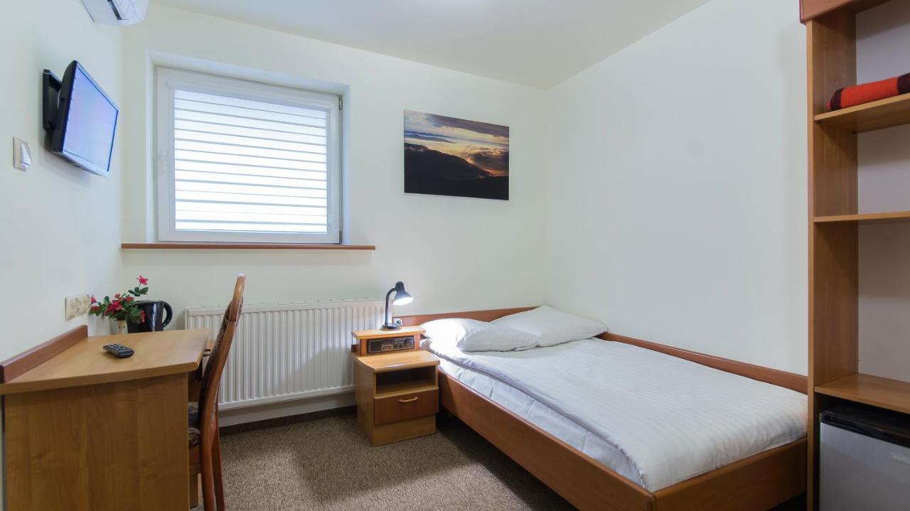 Pensjonat Na Gorce - Widok Na Jezioro Solinskie I Gory 534-556-639 โปลันชิกค์ ภายนอก รูปภาพ